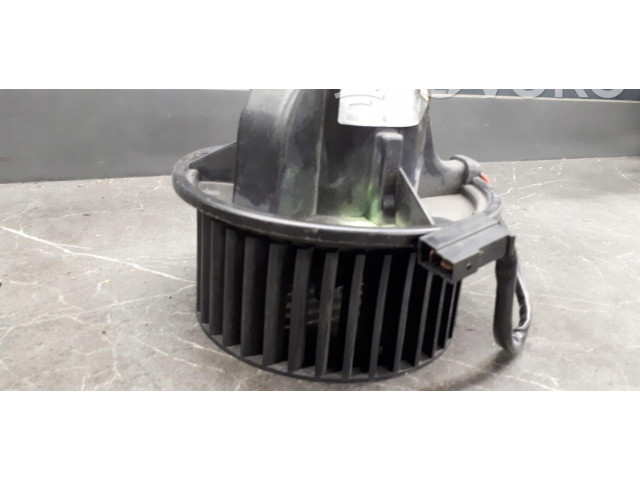 Вентилятор печки    357819021   Volkswagen PASSAT B4