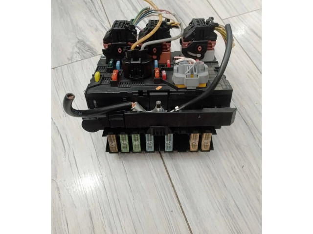 Pojistková skříňka Řídící jednotka BSM 9664055480 Peugeot 1007 2014