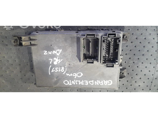 Блок предохранителей Fiat Grande Punto