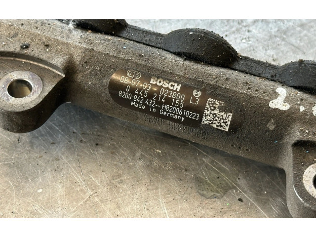 Vstřikovací lišta 8200842432 Nissan Qashqai M9R856