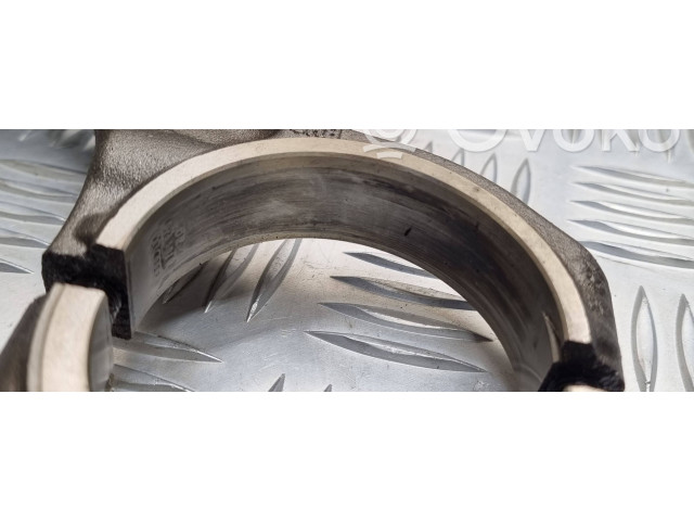  Поршень с шатуном    Audi A6 S6 C5 4B  