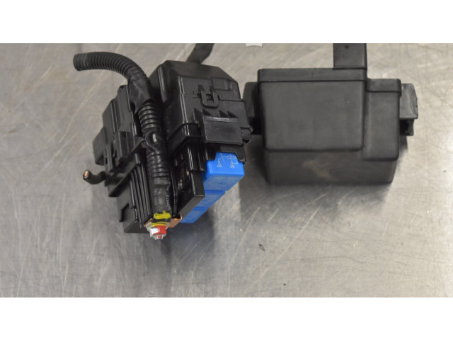 Блок предохранителей 91940-A6120 KIA Ceed