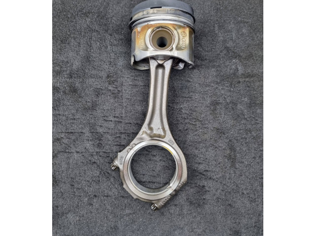 Píst 057107065CA, 057198401F   Audi Q7 4L     