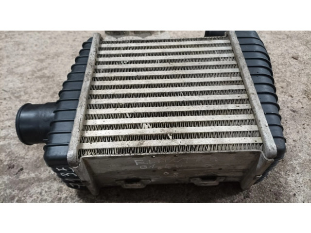 Интеркулер  2827027010   Hyundai Elantra 1.6