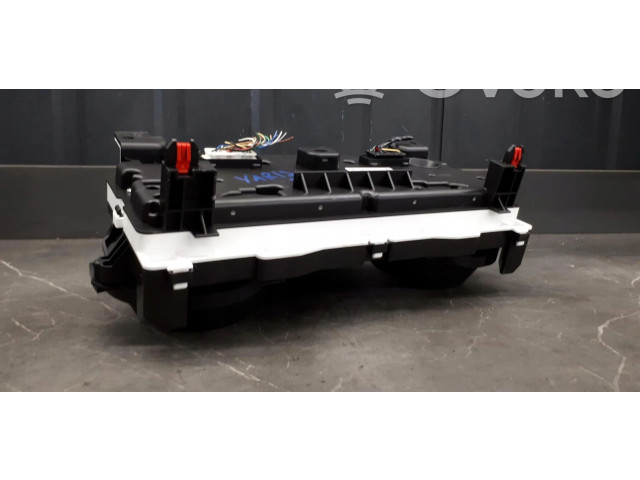 Панель приборов 83800-k0521 Toyota Yaris XP210