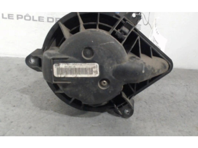 Блок управления двигателя 7701050310 Renault Trafic II (X83)