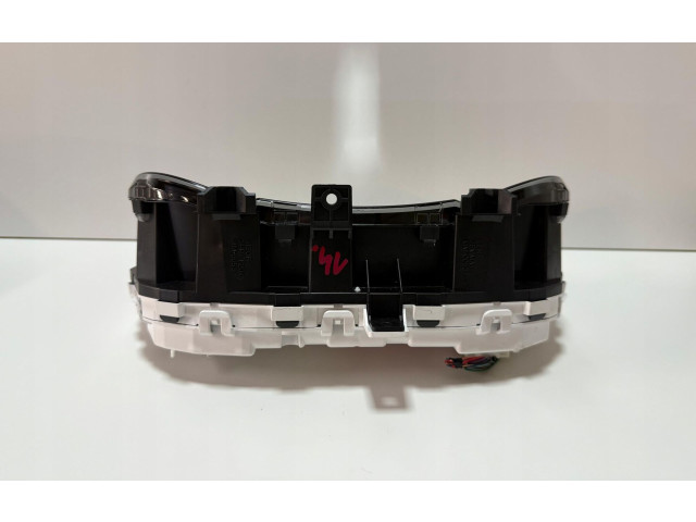 Přístrojová deska Mitsubishi ASX 2020 8100C8010