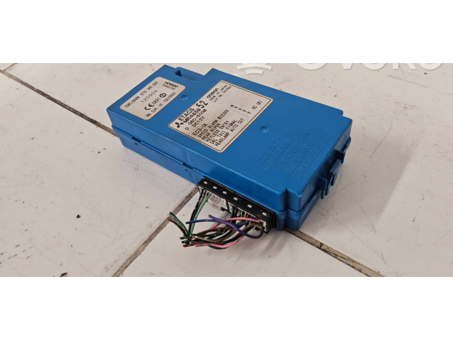 Блок предохранителей MR445952, G8C500M Mitsubishi Montero