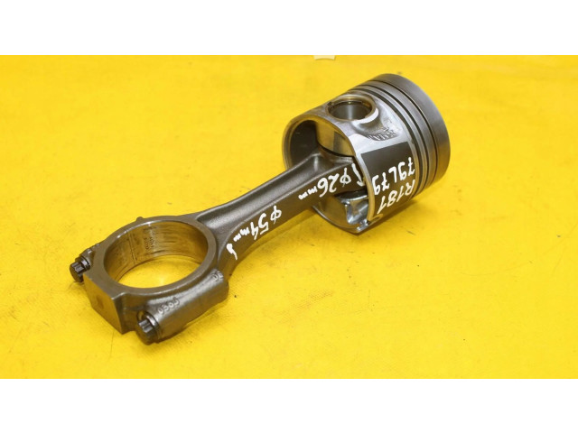 Píst Audi A4 S4 B6 8E 8H