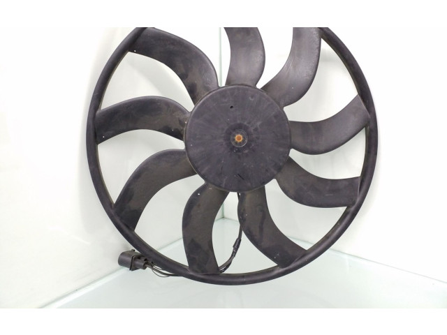 Вентилятор радиатора     7P0121203D, A61292110    Audi Q5 SQ5 