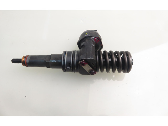 Vstřikovač 0414720215, 038130073AG Volkswagen Caddy BJB