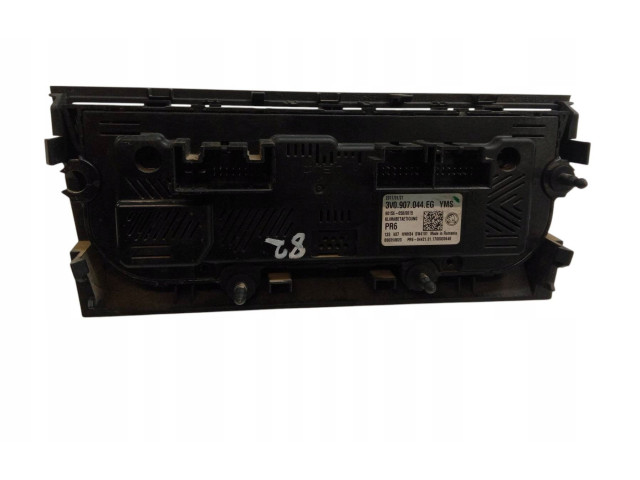 Блок управления климат-контролем 3V0907044EG   Skoda Superb B8 (3V)