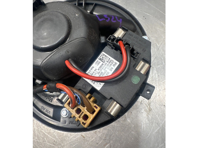 Вентилятор печки 1K1820015J, F998886K Skoda Octavia Mk2 (1Z)