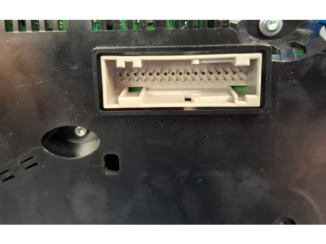 Панель приборов 8R0920980B, 503001526504   Audi Q5 SQ5       