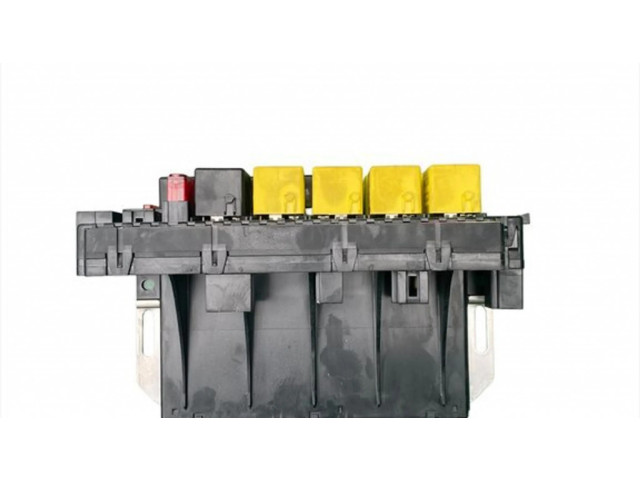 Pojistková skříňka A0325458232, 05045116 Mercede-Benz S W220 2005