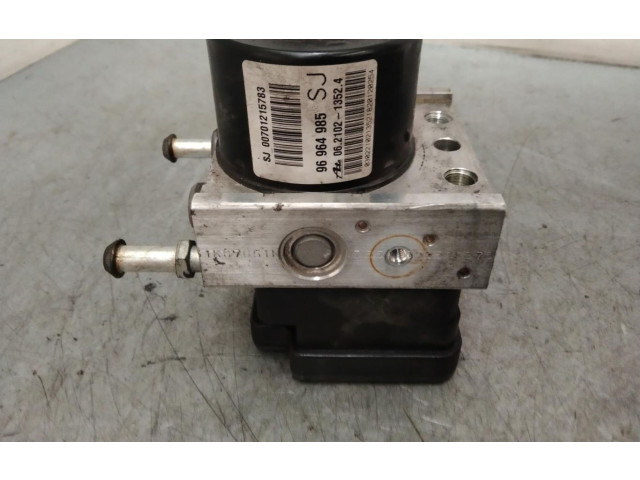 Блок АБС 96964985 Chevrolet Astra 2008 - 2011 года