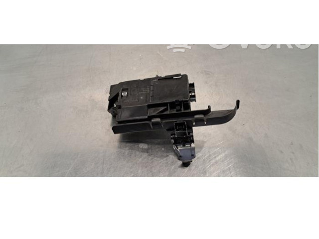 Блок предохранителей  31450529   Volvo XC90    