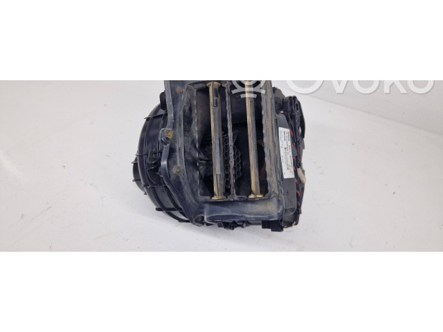 Pojistková skříňka Вентилятор печки 9243950, 0075250 BMW 5 F10 F11 2010