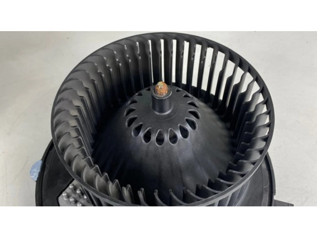 Вентилятор печки    3Q1819021C, 5Q0907521C   Volkswagen Touran III