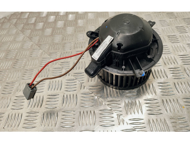 Вентилятор печки 13030815 Opel Meriva B