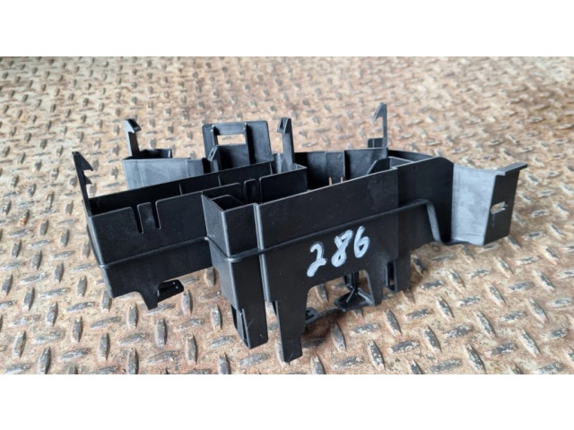 Другая деталь салона