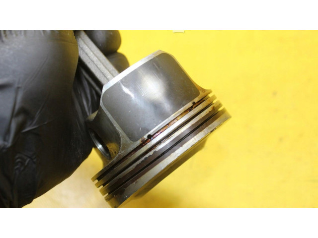  Поршень с шатуном    Porsche Cayenne (9PA)  