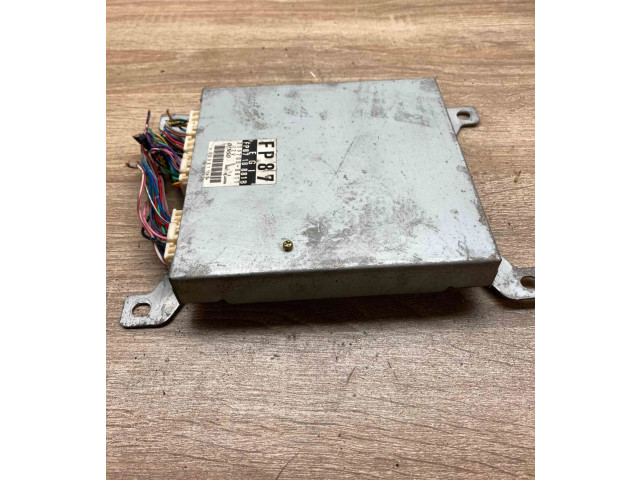 Блок управления двигателем Блок управления FP8718881B, 2797000811 Mazda Premacy