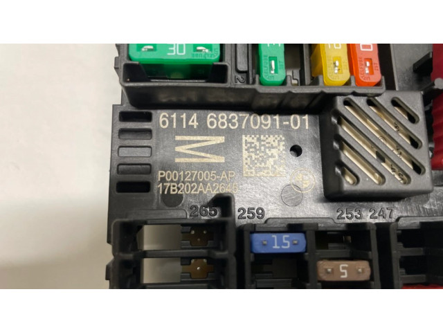 Pojistková skříňka 6837091 BMW 5 G30 G31 2018