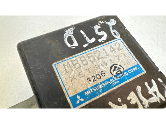 Блок управления MB852142   Mitsubishi Pajero