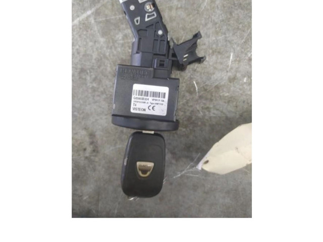 Блок предохранителей 681037125R Dacia Sandero