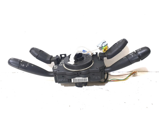 Pojistková skříňka Ручка поворотов/ фонарей 96605599XT Peugeot 307 2005