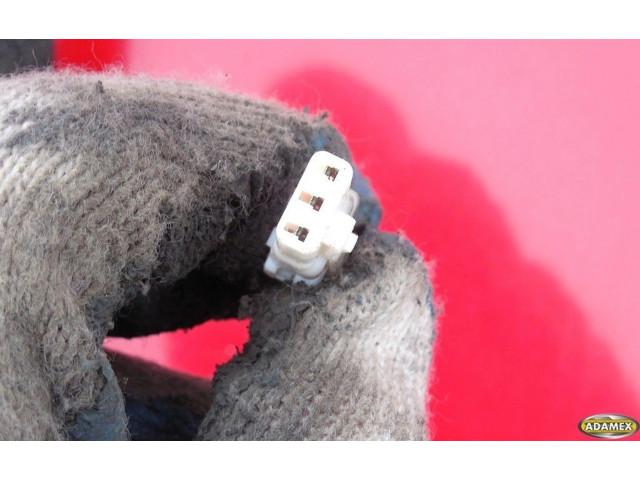 Zpětné zrcátko Nissan Altima 1993