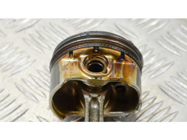 Píst 2304103HA0, 2351003HA0 Hyundai Ioniq pro benzínový / Электричество motor 1.6