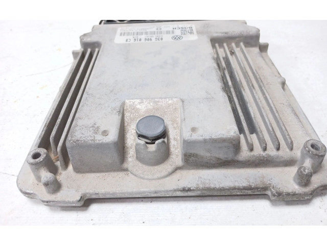 Блок управления двигателя 03g906016cb, 0281011900 Volkswagen Golf SportWagen