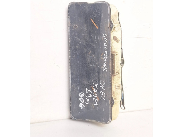 Přístrojová deska Opel Kadett D 1984