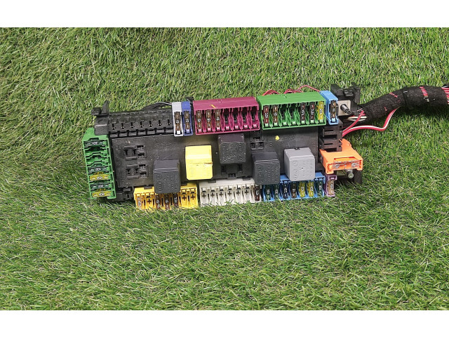 Блок предохранителей A1669063901   Mercedes-Benz GL X166    