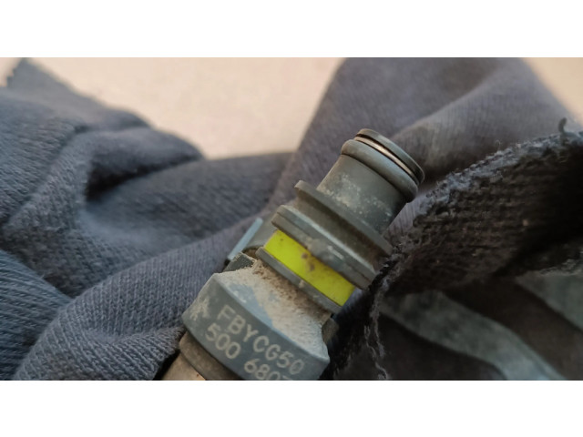 Vstřikovač FBYCG50, 5006807   Subaru Legacy  pro benzínový motor 2.0  