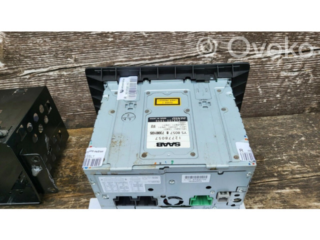 Радио/ проигрыватель CD/DVD / навигация