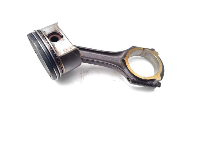 Píst HR12DE Nissan Micra HR12DE