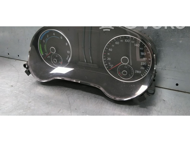 Панель приборов 5C6920870D Volkswagen Jetta VI