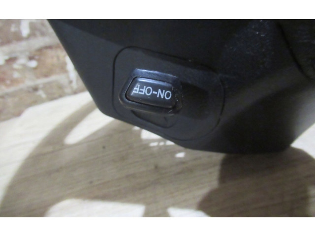 Volant Toyota Avensis T270 2012