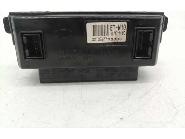 Дисплей 957101H100 KIA Ceed