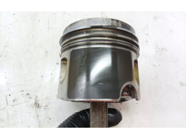 Поршень с шатуном TDI Volkswagen Jetta V