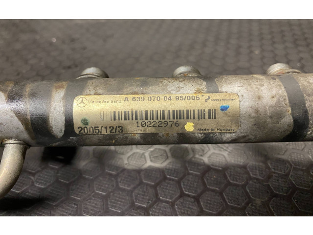 Топливная рампа A6390700495, 10222976 Mitsubishi Colt CZ3