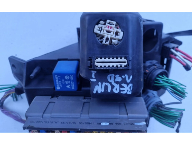   Pojistková skříňka 9568205480   Citroen Berlingo 1996