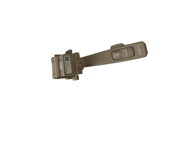 Ручка стеклоочистителей 31394010   Volvo V70