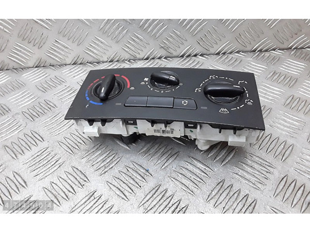 Блок управления климат-контролем a42102400   Citroen Jumpy