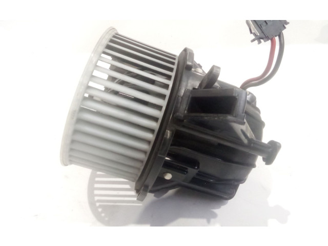Вентилятор печки 8K1820021C Audi Q5 SQ5