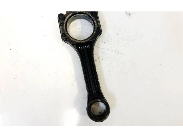 Шатун      Volkswagen Golf III  