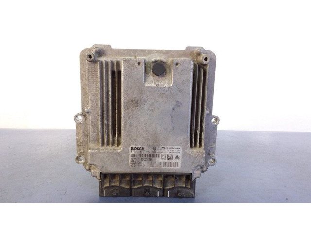 Блок управления двигателем ECU